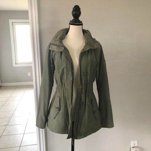 Columbia olive green jacket 🍃